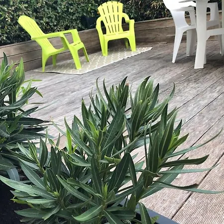 Apartment Flat In A Unique Location 30 M From The With Terrace And Garden Carnac